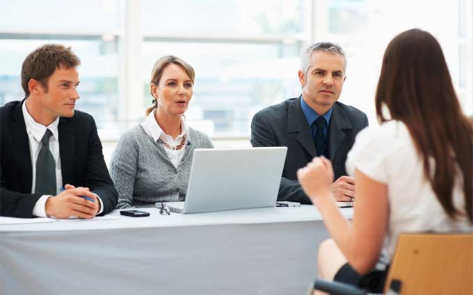 Entrevista de Emprego: 10 perguntas que você precisa fazer ao Entrevistador Entrevista de Emprego: 10 perguntas que você precisa fazer ao Entrevistador